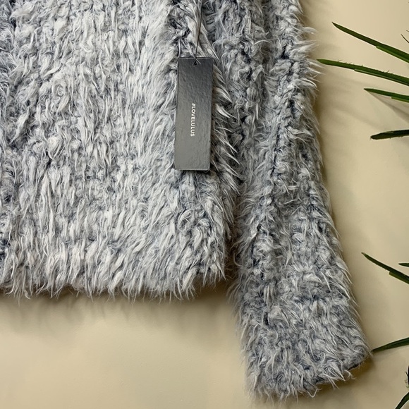 Lulus | NWT Grant Fuzzy Soft Teddy Faux Fur Gray Cardigan Top Jacket S - Picture 14 of 17